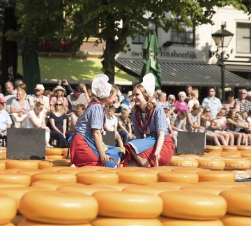 Kaasmeisjes - Alkmaar.jpg