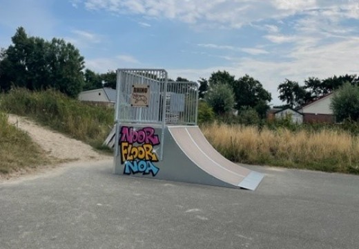 Skatebaan met graffiti.jpg